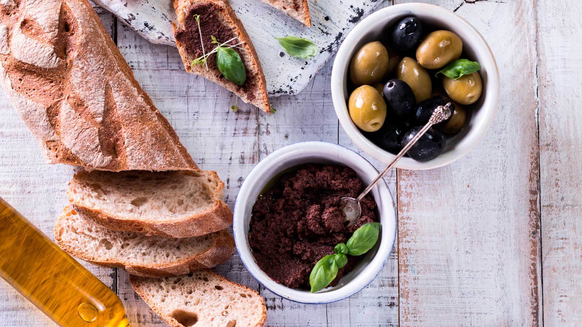 Paté de aceitunas negras: Cómo prepararlo en casa